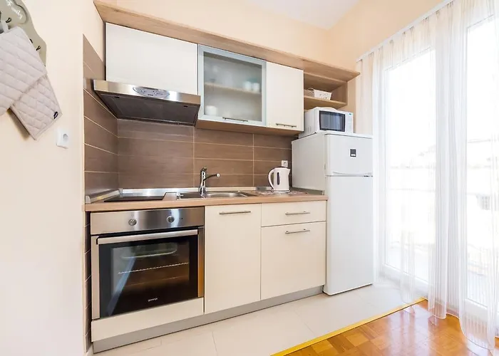 Colona Διαμέρισμα *