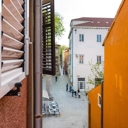 Apartment Colona Zadar