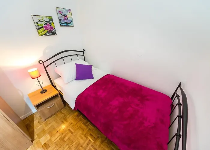 Colona Διαμέρισμα *