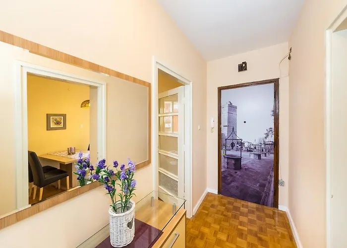 Colona * Ζαντάρ